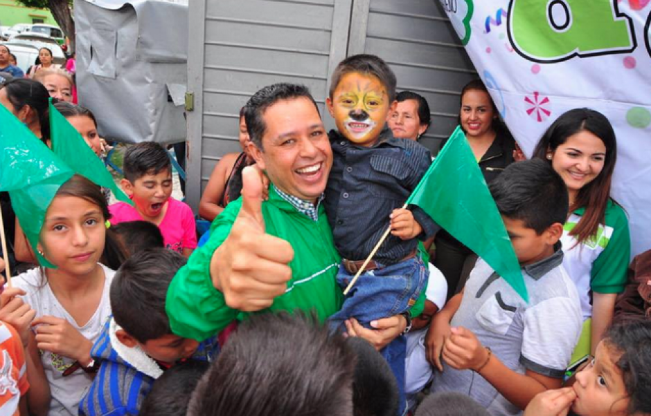 El pol&iacute;tico del Estado de Chiapas en M&eacute;xico, Mario Guill&eacute;n Guill&eacute;n, dijo que los delincuentes deben venir a Guatemala y no quedarse en su pa&iacute;s. (Foto: Facebook/Mario Guill&eacute;n)
