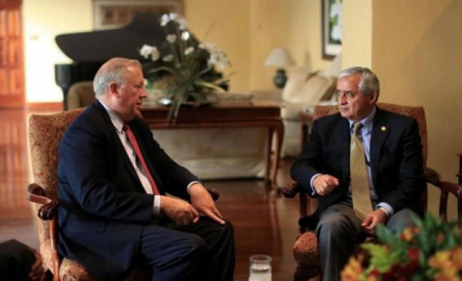 El Consejero del Departamento de Estado de EE.UU., Thomas Shannon, visitará Guatemala pero esta vez no llegará a Casa Presidencial. Ha citado al presidente Otto Pérez Molina en Izabal. (Foto: Archivo/Soy502)