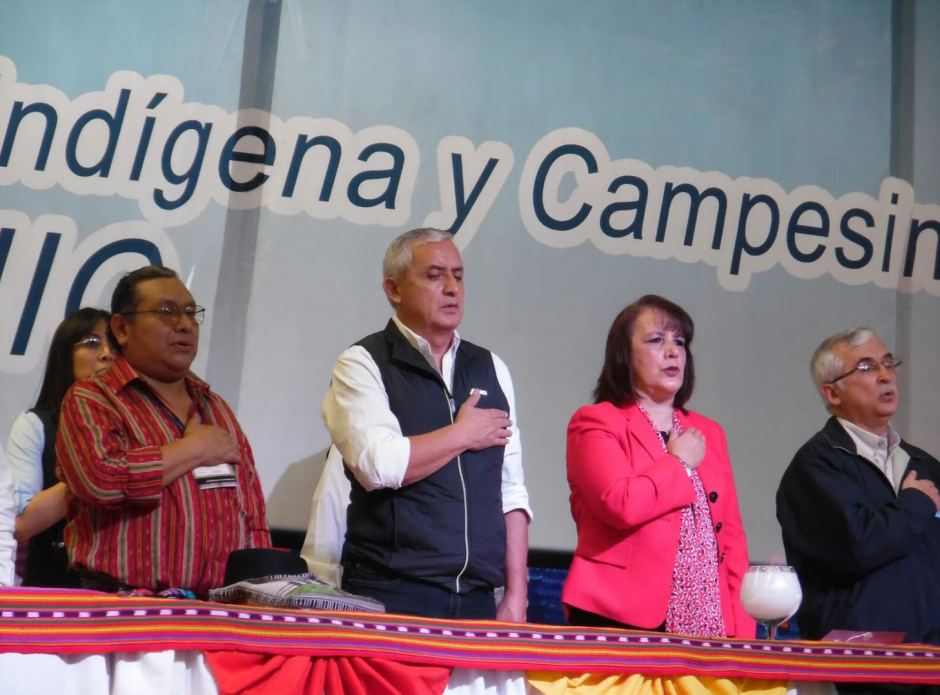 El presidente Otto P&eacute;rez Molina reapareci&oacute; en p&uacute;blico cinco d&iacute;as despu&eacute;s de conocerse la captura de su ex Secretario General, Gustavo Mart&iacute;nez. (Foto: Presidencia)