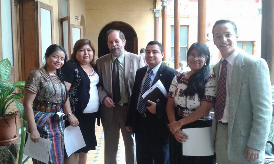 Los representantes de Mirador Electoral compartieron sus preocupaciones con los magistarados del TSE. (Foto: Mirador Electoral)