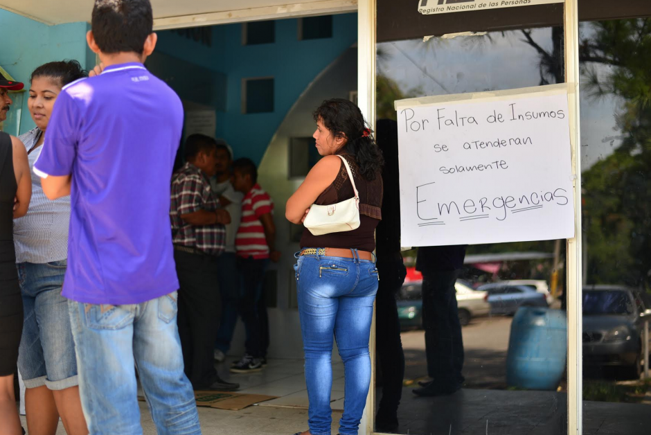 El hospital de Cuilapa, que solo atiende emergencia por falta de insumos se quedó sin director este martes, luego que fuera destituido y denunciado ante el MP. (Foto: Wilder López/Soy502)