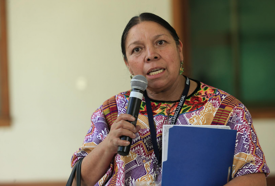 La Ministra de Desarrollo Social, Norma Quixt&aacute;n, asegur&oacute; que han apoyado la emergencia de El Cambray a trav&eacute;s de Conred. (Foto: Presidencia)
