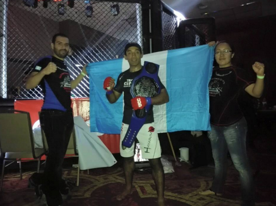 El guatemalteco Erik Urbina logró el campeonato, en la categoría de 135 libras, en Panamá. (Foto: Facebook de Erick Urbina)