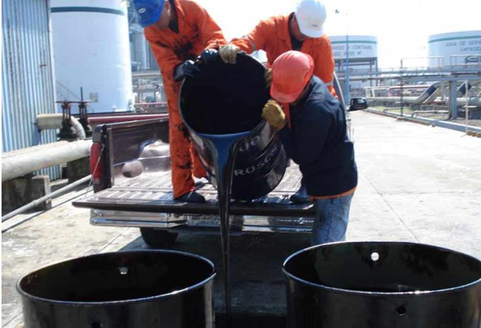 El petr&oacute;leo de Texas para entrega en diciembre abri&oacute; con un descenso del 0.93 % y se cotizaba a 41.36 d&oacute;lares el barril en la Bolsa Mercantil de Nueva York. &nbsp;(Foto:&nbsp;laiguana.tv)