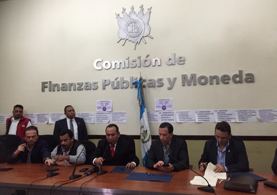 La Comisión de Finanzas incluyó restricciones para limitar los gastos a funcionarios, como MInistros y Viceministros. (Foto: Soy502)&nbsp;