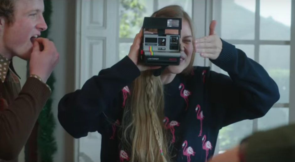 El comercial navide&ntilde;o de Pornhub est&aacute; dando de que hablar en internet. (Imagen: YouTube)