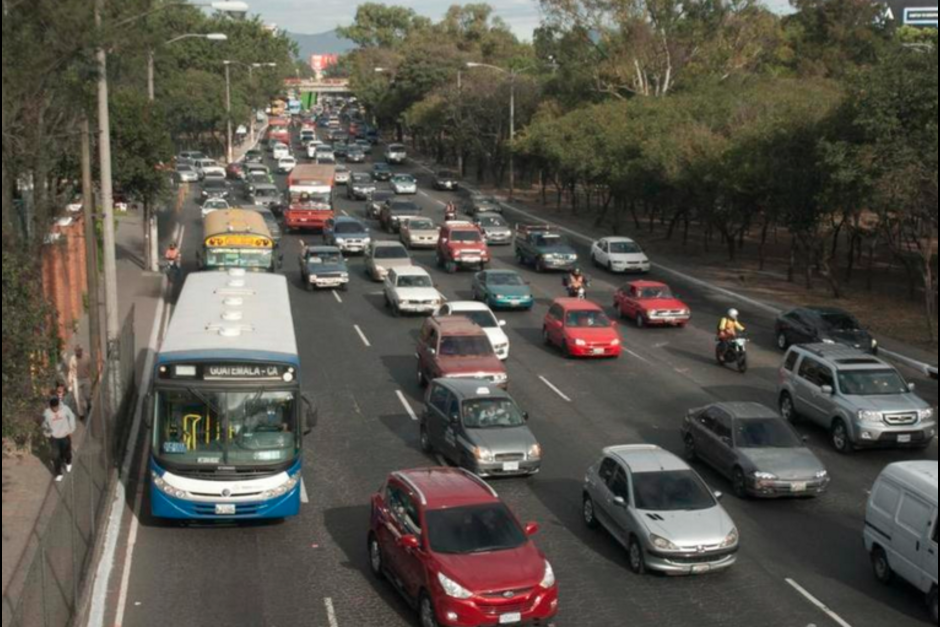 La zona 10 ser&aacute; uno de los sectores que mayor tr&aacute;fico presentar&aacute;n en estos meses debido a la construcci&oacute;n de dos pasos a desnivel en su jurisdicci&oacute;n. (Foto: Archivo/Soy502)