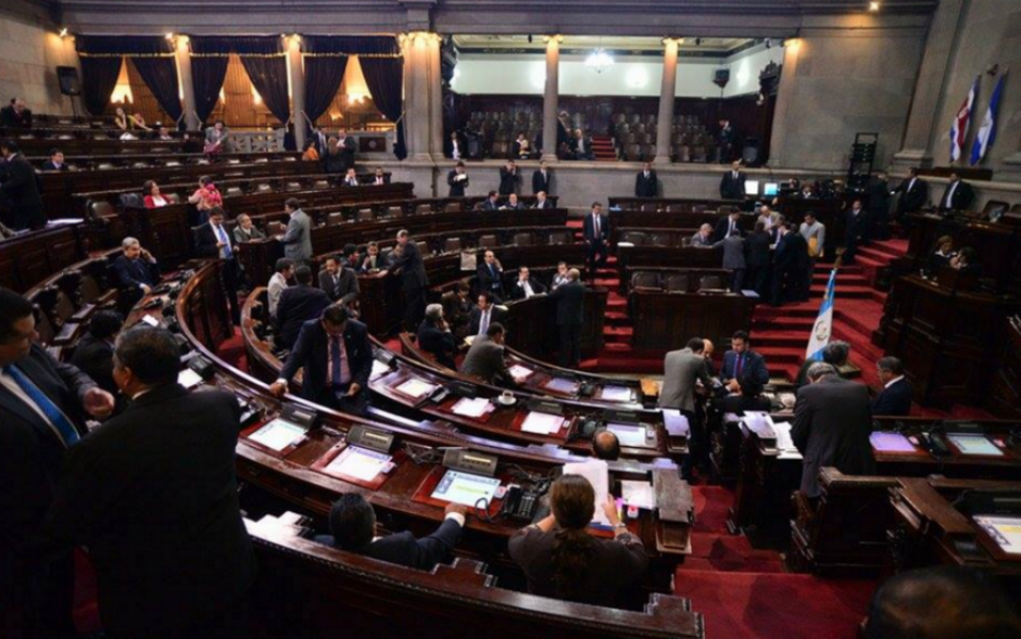 Los sueldos son similares a los reflejados la semana anterior en el renglón 011. (Foto: Archivo/Soy502)&nbsp;