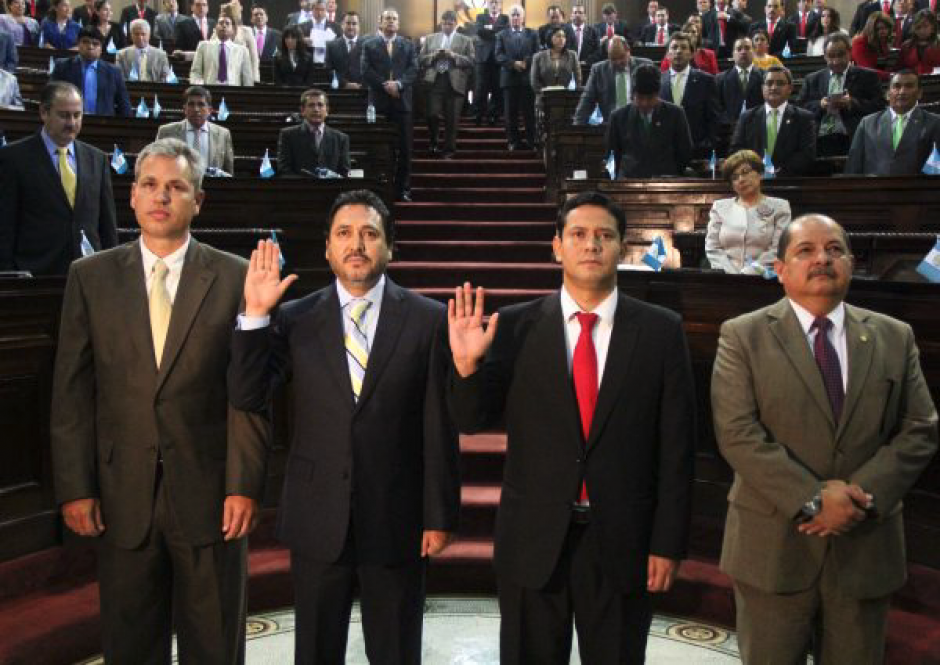 Aunque ya no ocupan una curul, Álvaro Trujillo y Gudy Rivera siguen representando al Congreso ante la Junta Monetaria. (Foto: Congreso)