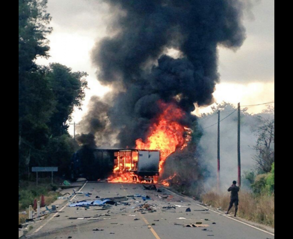 El incidente ocurri&oacute; en el kil&oacute;metro 90 de la ruta que conduce a Jutiapa. (Foto: Santos Dalia/Tr&aacute;nsito PNC)
