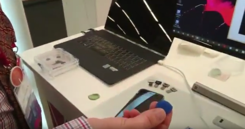 Se debe cortar un trozo de plastilina. (Foto: Алексей Фролов)