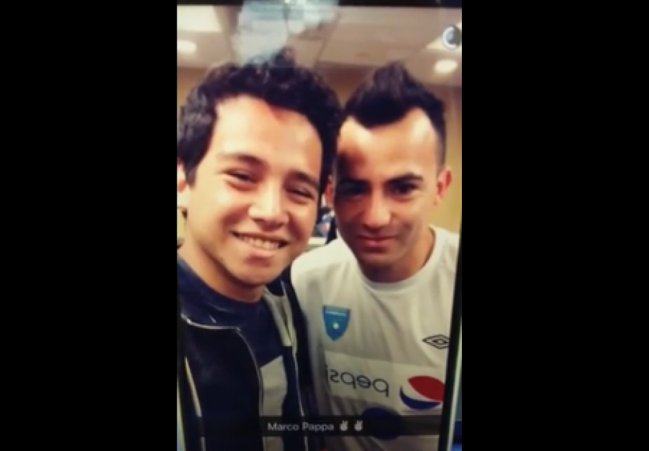 El hijo del presidente Jimmy Morales comparti&oacute; fotograf&iacute;as con los jugadores de la Selecci&oacute;n Nacional. (Foto: Snapchat/Jos&eacute; Manuel Morales)&nbsp;