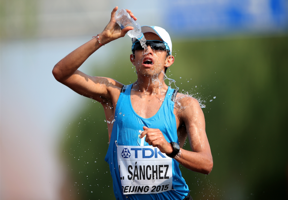 El seleccionado nacional de marcha atl&eacute;tica, Luis &Aacute;ngel S&aacute;nchez, fue detenido por la PNC en confuso incidente. (Foto: Soy502)