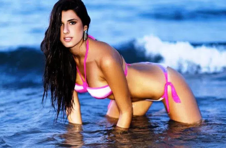 Valentina Vignali es una basquetbolista italiana que adem&aacute;s trabaja como presentadora y modelo. (Foto: sopitas.com)