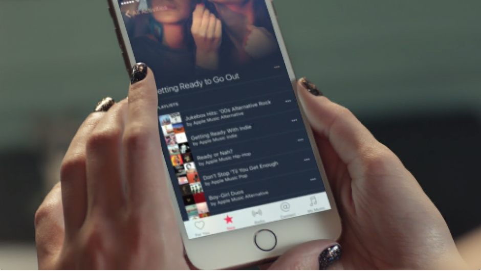 Taylor Swift participar&aacute; en varios spot comerciales de Apple. (Captura de pantalla: YouTube/Beats 1 Radio )