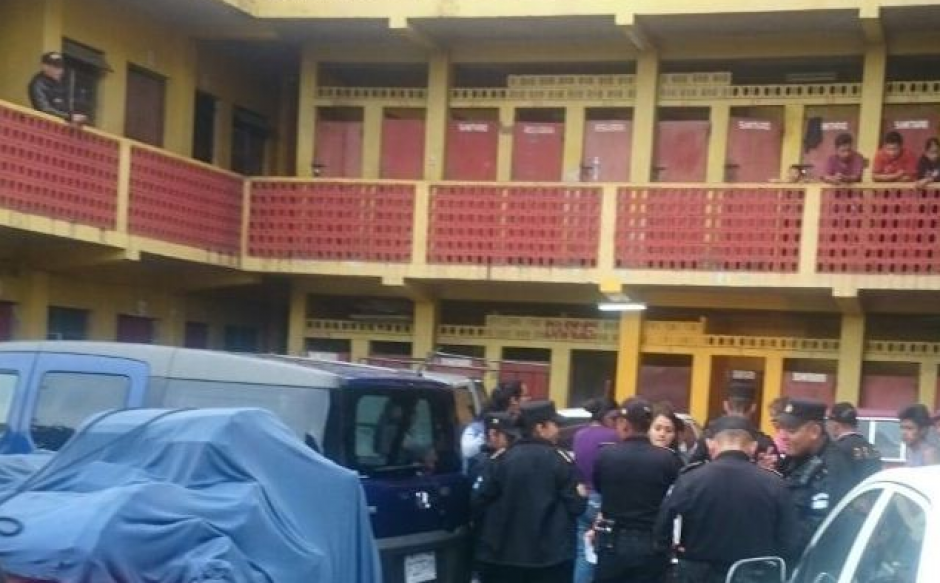 Este es el lugar en la zona 9 donde dormían los niños. (Foto: PNC) 