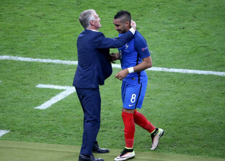 El jugador sali&oacute; de cambio antes de finalizar el partido. (Foto: Diario R&eacute;cord)