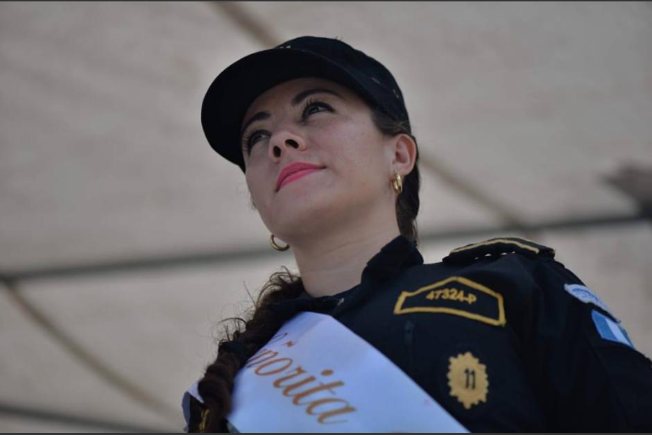 La belleza de las agentes policiales que no escatiman el riesgo de servir en esta instituci&oacute;n tambi&eacute;n es reconocida. (Foto: Wilder L&oacute;pez/Soy502)