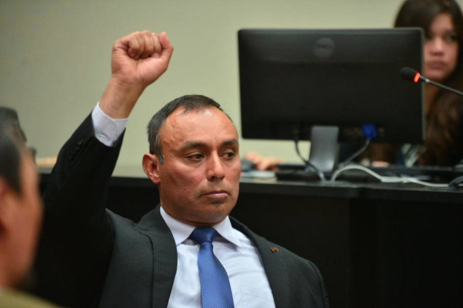 Byron Lima contaba con cuatro expedientes en diferentes juzgados, uno de ellos ya le había significado una condena. (Foto: Archivo/Soy502)