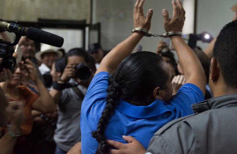 El l&iacute;der comunitario Rigoberto Ju&aacute;rez recuper&oacute; su libertad. (Foto: Prensa Comunitaria/Twitter) 
