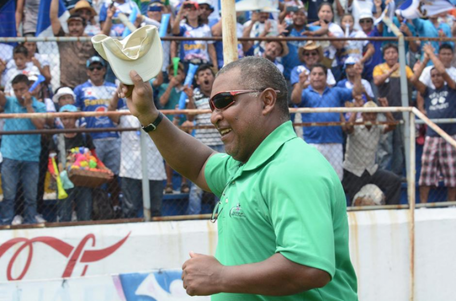 Duglas Zamora se despide de Suchi con un campeonato. (Foto: Soy502)