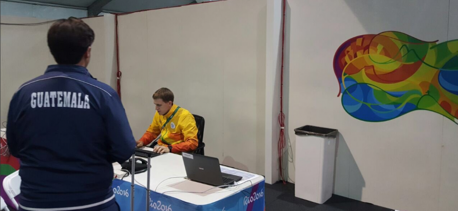 Hebert Brol durante la acreditaci&oacute;n. (Foto: COG)