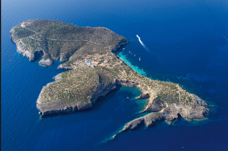 Vista &aacute;rea de la Isla de Tagomago, cerca de Ibiza. (Foto: Mirror)