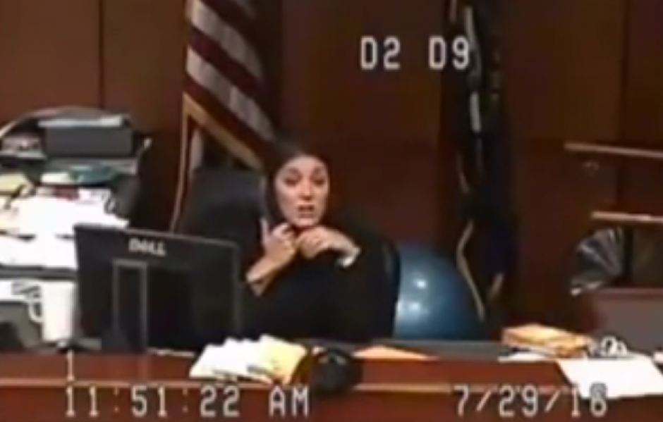 La jueza llam&oacute; directamente al director de la c&aacute;rcel para reclamar por el estado en que se encontraba la mujer detenida. (Imagen: Captura de pantalla)