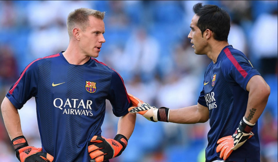 Ter Stegen y Bravo no est&aacute;n contentos con su situaci&oacute;n. (Foto: Fichajes.net)