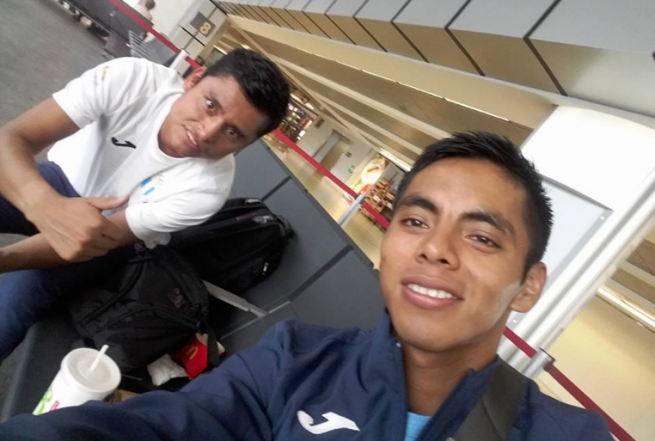 Jos&eacute; Raymundo comparte vuelo con Erick Barrondo. (Foto: Facebook/Jos&eacute; Raymundo)