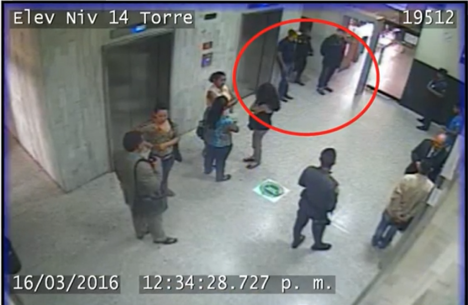 El reo Archila Ovalle llega al nivel 14 de la Torre de Tribunales. (Foto: MP) 