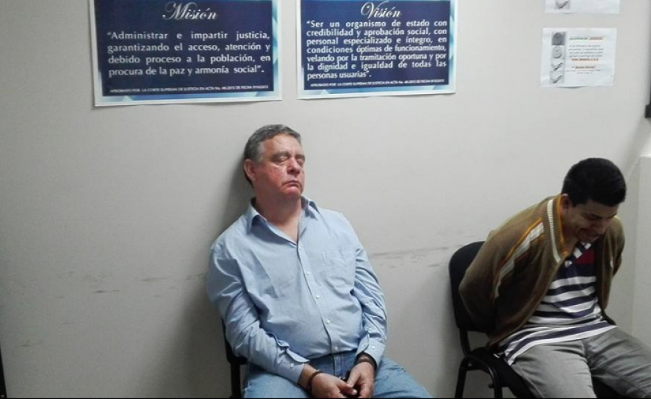 Uri Roitman, contacto con la empresa M. Tarcic Engineering LTD, se retiró de la Sala por un desmayo. (Foto: Marcia Zavala/Soy502)