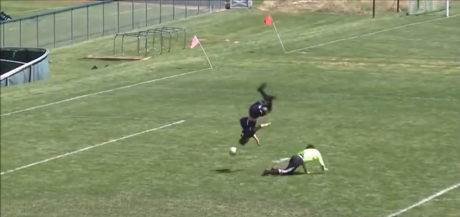 Un joven estadounidense marcó un gol con una pirueta en el aire incluida. (Captura de Pantalla)