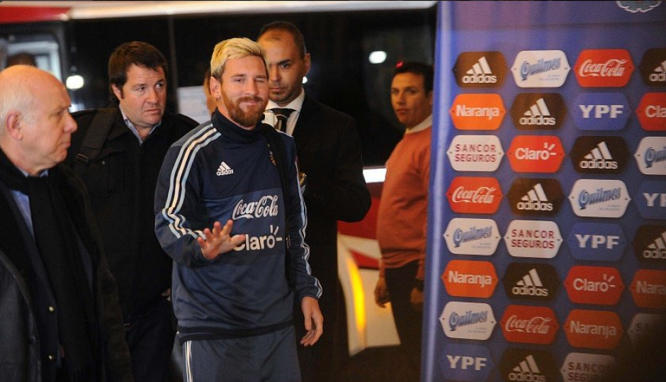 Leo Messi, a su llegada a Argentina. (Foto: Twitter)