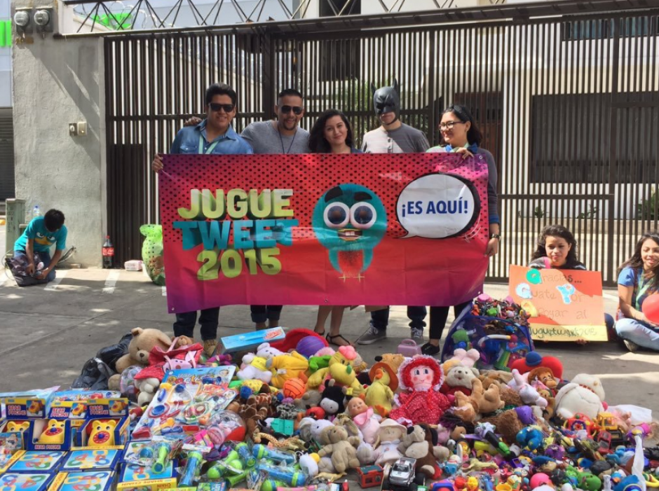 La iniciativa recolect&oacute; el a&ntilde;o pasado m&aacute;s de dos mil juguetes. (Foto: Juguetweet GT)