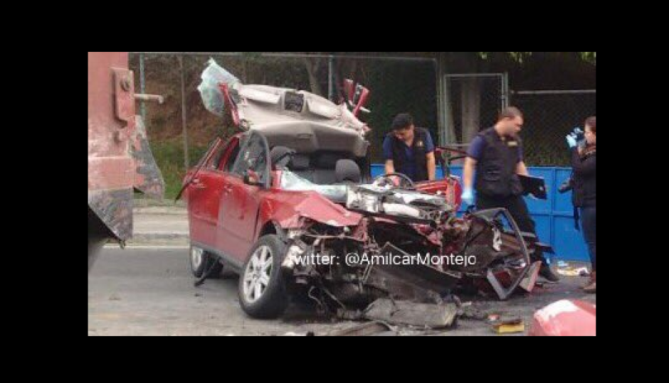 El incidente se registr&oacute; en horas de la ma&ntilde;ana en la calzada Roosevelt. (Foto: Ami&iacute;lcar Montejo)