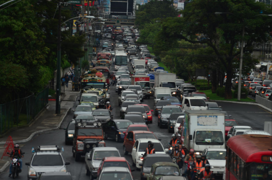 Esta tarde el tr&aacute;fico ser&aacute; denso en la capital y otros municipios. (Foto: Archivo/Soy502) 
