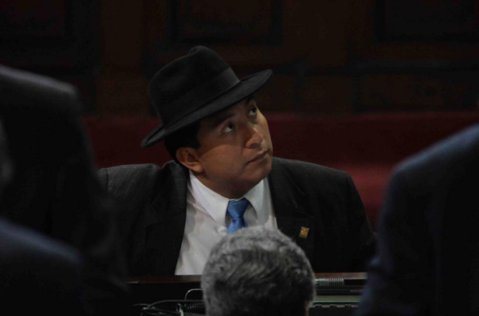 El diputado de Winaq, Am&iacute;lcar Pop, es se&ntilde;alado de impedir la captura de dos personas. (Foto: Archivo/Soy502)