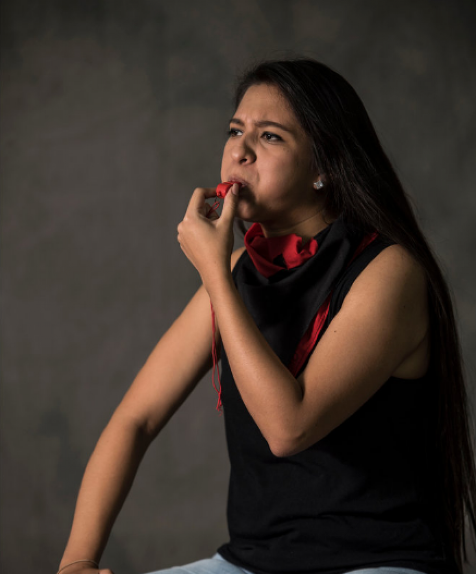 Ivonne Monterroso, de 21 a&ntilde;os, es inform&aacute;tica en recursos humanos y licenciada en Relaciones Internacionales. (Foto: Oliver de Ros/The New York Times)