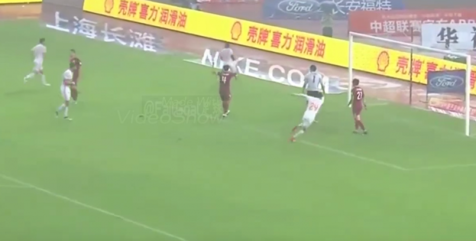 Papis Demba Ciss&eacute; jug&oacute; 4 a&ntilde;os en el Newcastle United. (Imagen: captura de pantalla)