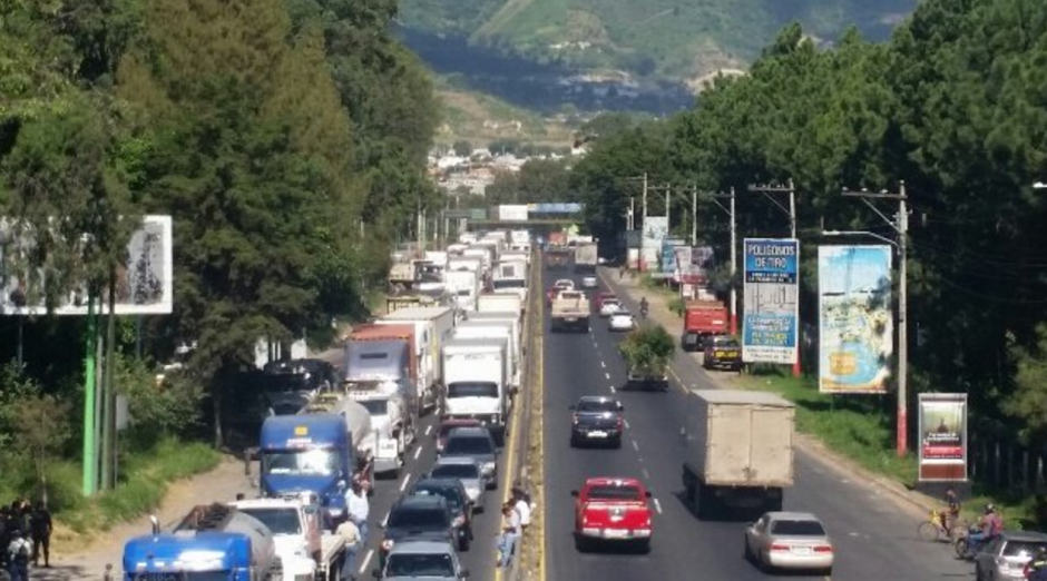 La ruta al Pac&iacute;fico es la que se ve afectada. (Foto: Tr&aacute;nsito PNC)