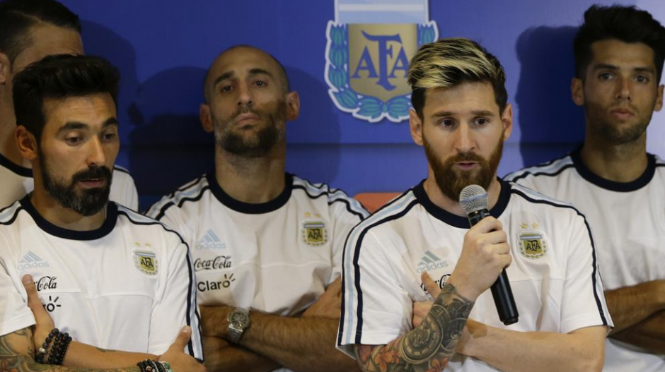 Leo, como capit&aacute;n, dio la cara y habl&oacute; todo el rato. (Imagen: captura de pantalla)