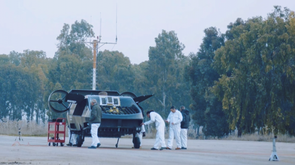 Los creadores de esta nave probaron su efectividad por los aires. (Imagen: captura YouTube)