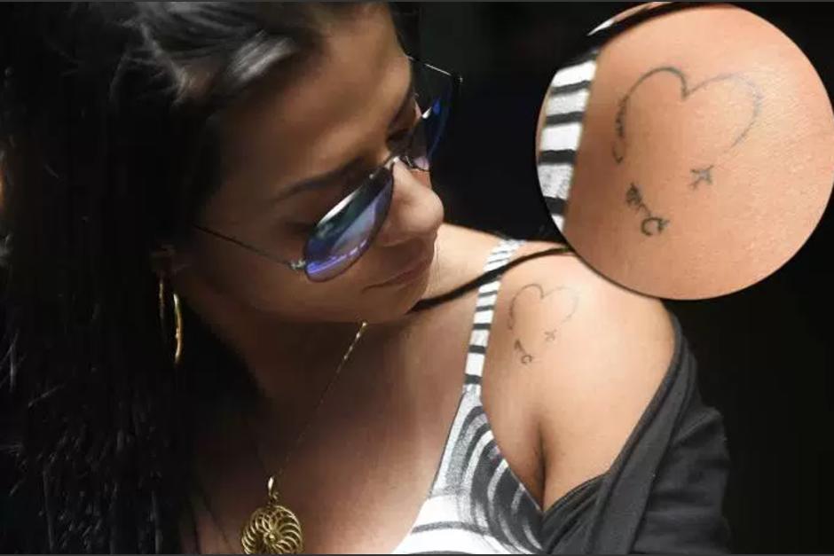 Un peque&ntilde;o avi&oacute;n con trayectoria en forma de coraz&oacute;n...as&iacute; de cruel es el destino. (Foto: Infobae)