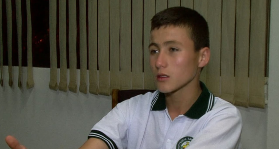 Johan cont&oacute; que se destruyeron sus cultivos durante las operaciones de rescate. (Foto: Infobae)