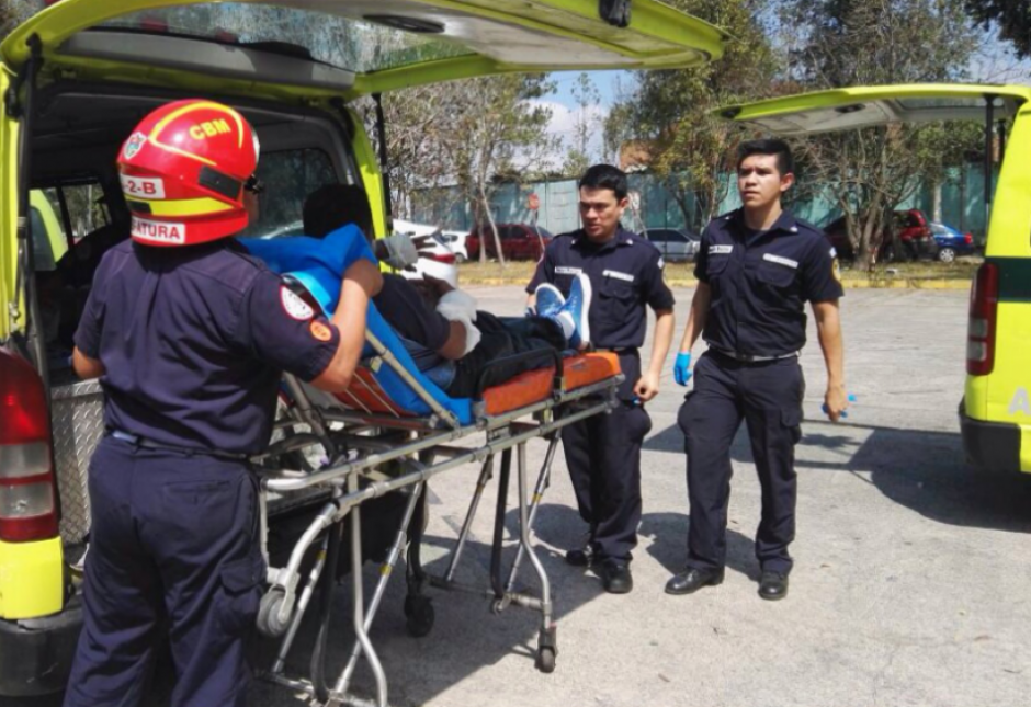 Una explosi&oacute;n provoc&oacute; que cinco personas resultaran heridas. (Foto: Bomberos Municipales) 