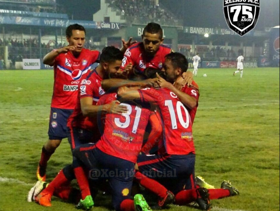 Los jugadores utilizaron una numeraci&oacute;n inusual. (Foto: Twitter/Xelaju_Oficial) 