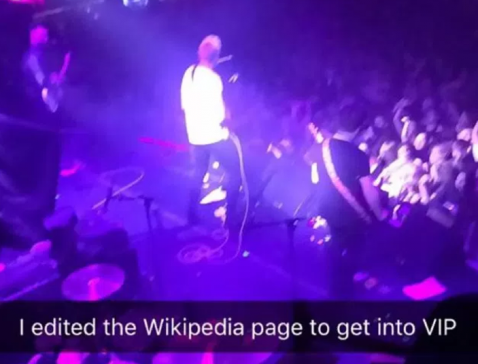 En el Reino Unido, un joven cambi&oacute; la informaci&oacute;n de una banda musical para que lo dejaran pasar al &aacute;rea VIP del concierto. (Foto: www.sopitas.com)