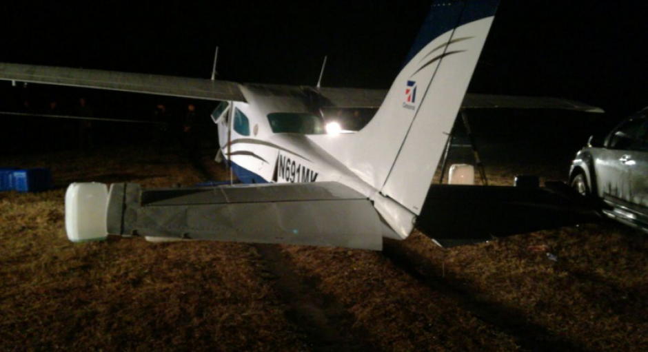 En la aeronave se localizaron 433 paquetes de coca&iacute;na. (Foto: Ministerio P&uacute;blico) 