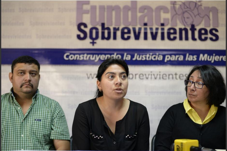 Los padres de Alex reciben apoyo de la Fundaci&oacute;n Sobrevivientes. (Foto: Wilder L&oacute;pez/Soy502) 